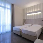 Vittoria 3*