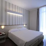 Vittoria Hotel Génova