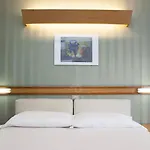 Vittoria 3* Génova