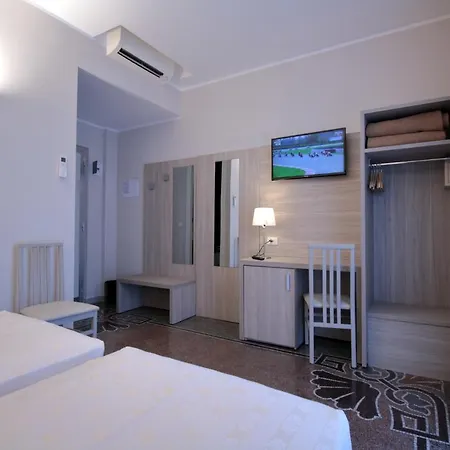 Hotel Vittoria Genoa