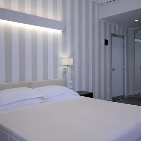 Vittoria Отель 3*