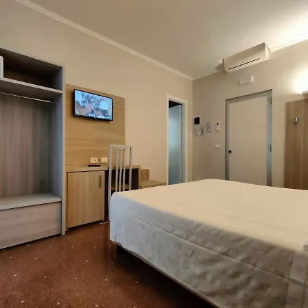 Hotel Vittoria Genoa