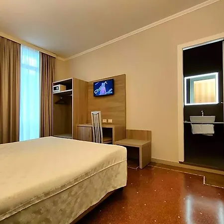 Vittoria 3* Genua