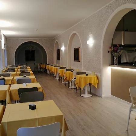 Szálloda Vittoria 3*