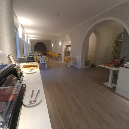 Vittoria Hotel